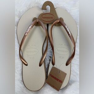 Havaianas Women’s Rose Gold & Beige Flip Flops Sandals sz 11/12 (41-42) NWT